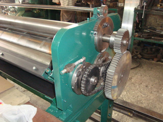 ENGOMADORA